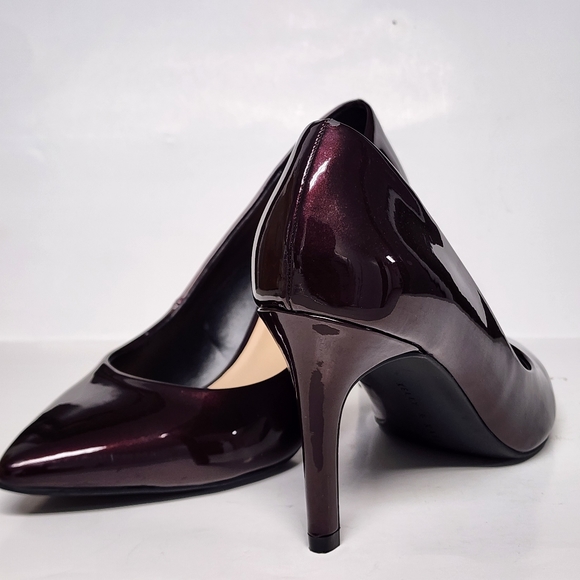 Pointy Toe Heels size 9.5 - Picture 13 of 16